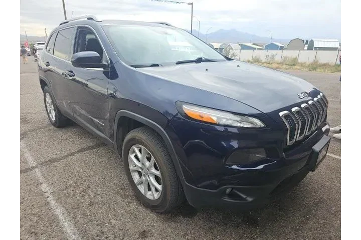$6888 : Jeep Cherokee 2015 4x4 Latit image 1