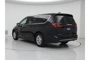 $24998 : Chrysler Pacifica 2023 Touri thumbnail