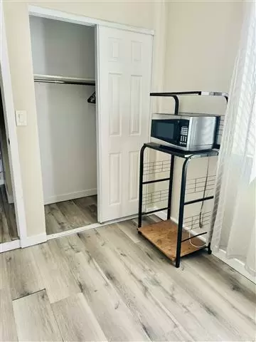$1200 : Estudio en renta Compton image 3