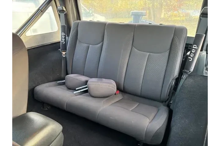 $14240 : Jeep Wrangler 2015 4x4 Sport image 10