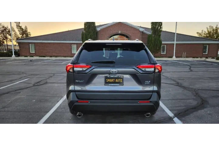 $26200 : 2022 RAV4 XLE image 8