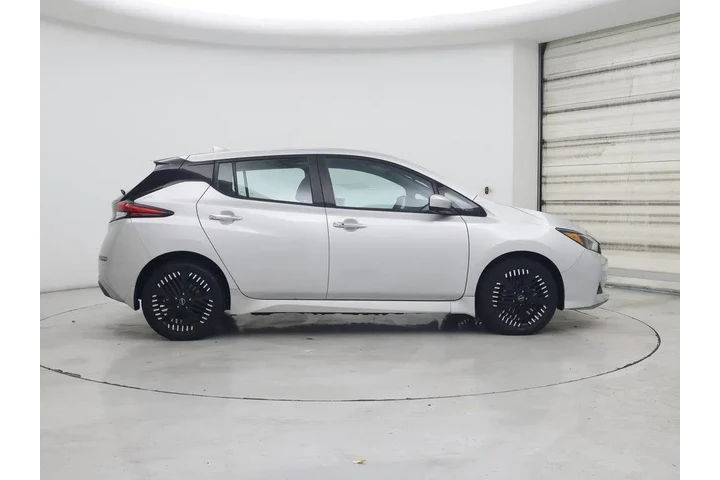 $19998 : Nissan LEAF 2024 SV PLUS 4dr image 7