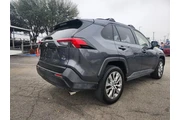 $24998 : Toyota RAV4 2021 XLE Premium thumbnail