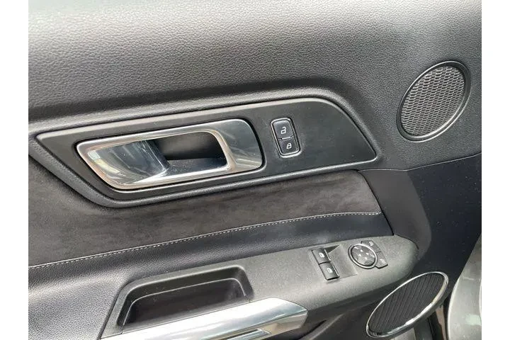 $21992 : Ford Mustang 2019 EcoBoost P image 5