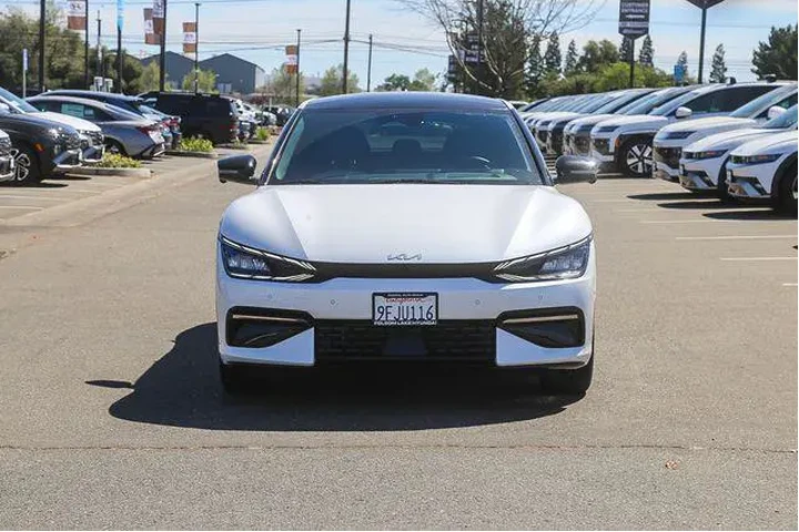 $26992 : Kia EV6 2023 GT-Line 4dr Cro image 7