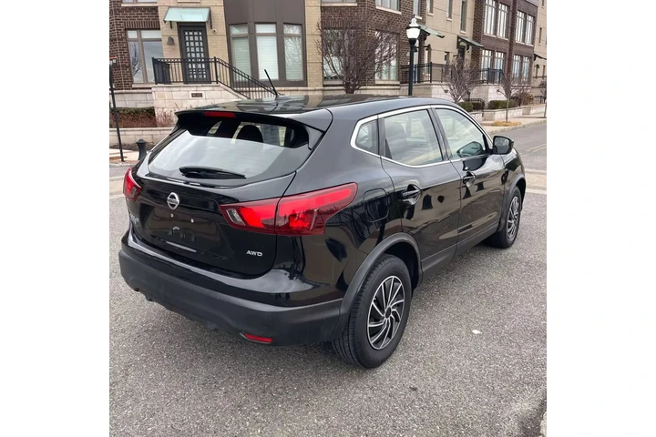 $10500 : 2019 NISSAN ROGUE SPORT S SPO image 7