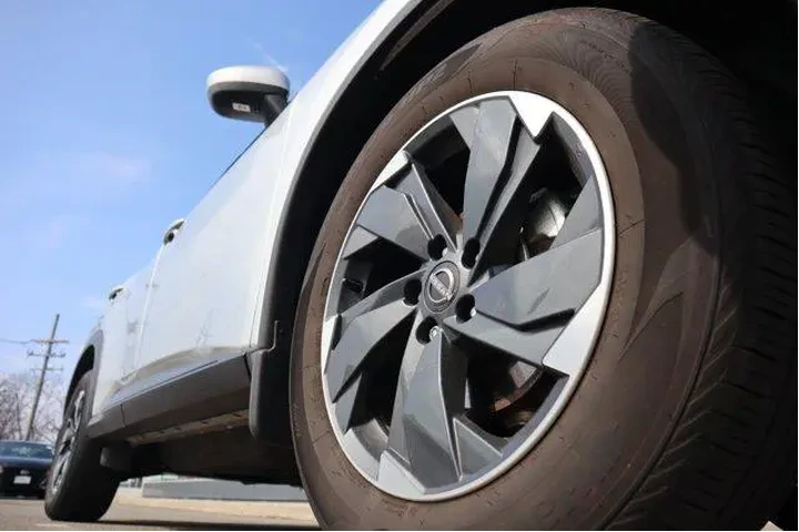 $23502 : Nissan Rogue 2025 AWD SV 4dr image 10