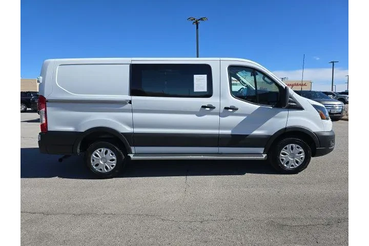 $31900 : Ford Transit 2024 250 3dr SW image 6