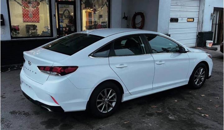 $14575 : 2019 Sonata SE image 4