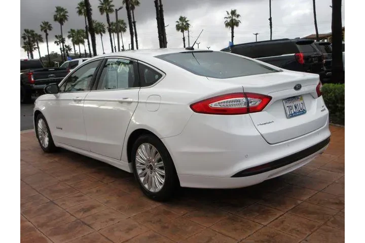 $9575 : Ford Fusion Hybrid 2016 SE 4 image 2