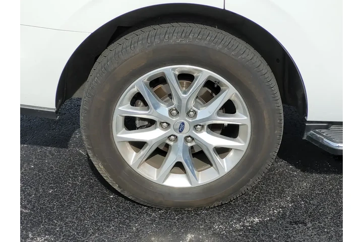 $34998 : Ford Expedition 2021 4x4 XLT image 10