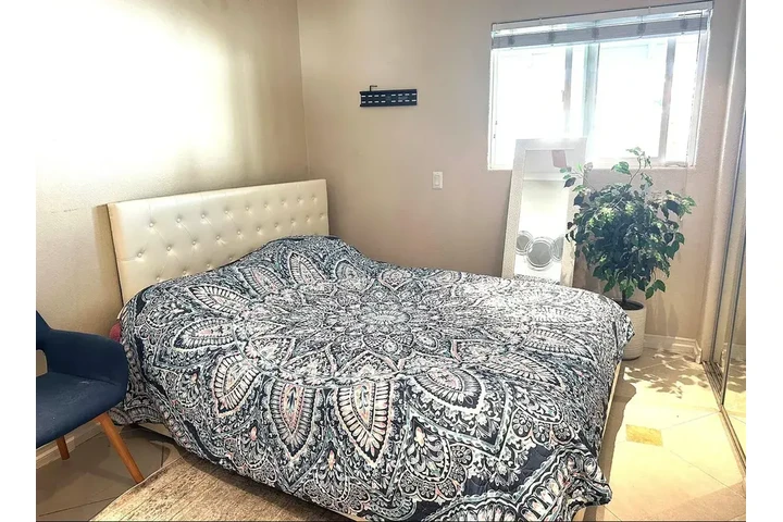 $1400 : Anaheim - Available Now image 6