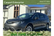 $8999 : 2017 Pacifica Touring-L thumbnail
