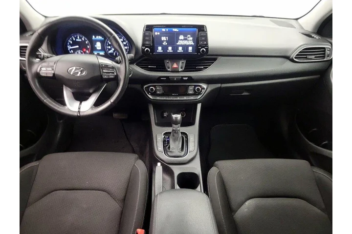 $13998 : Hyundai ELANTRA GT 2018 4dr image 9