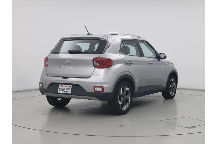 $19998 : Hyundai VENUE 2023 SEL 4dr C image 8