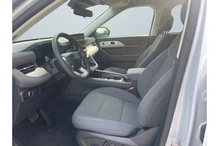 $34999 : Ford Explorer 2025 AWD Activ image 9