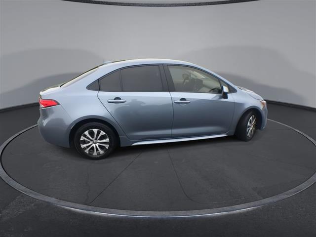 $24200 : PRE-OWNED 2022 TOYOTA COROLLA image 9