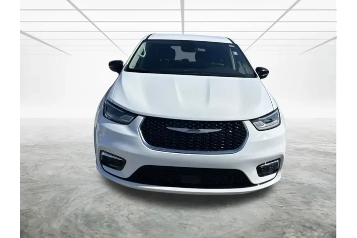 $21778 : Chrysler Pacifica 2024 Touri image 8