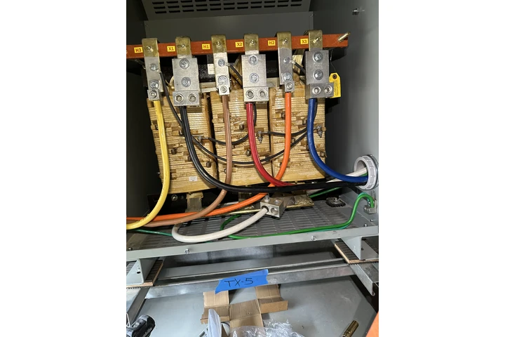 Electricista certificado image 4