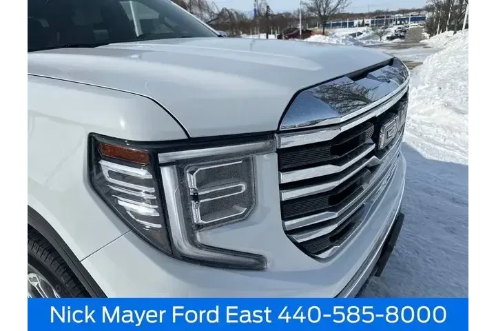 $39995 : GMC Sierra 1500 2025 4x4 SLT image 10