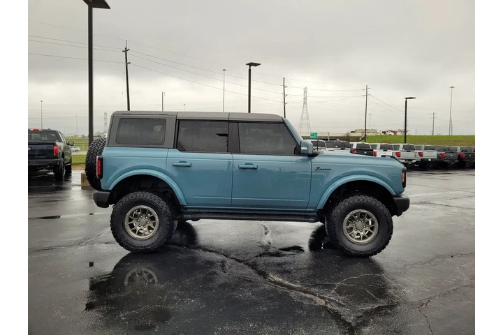 $34995 : Ford Bronco 2021 4x4 Base 4d image 2