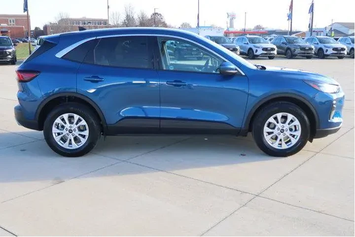 $26990 : Ford Escape 2023 AWD Active image 4