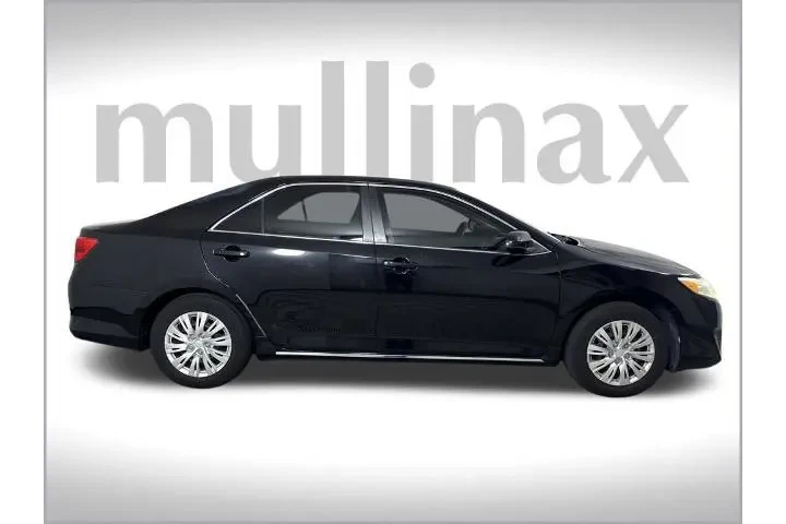 $7900 : Toyota Camry 2012 SE 4dr Sed image 2