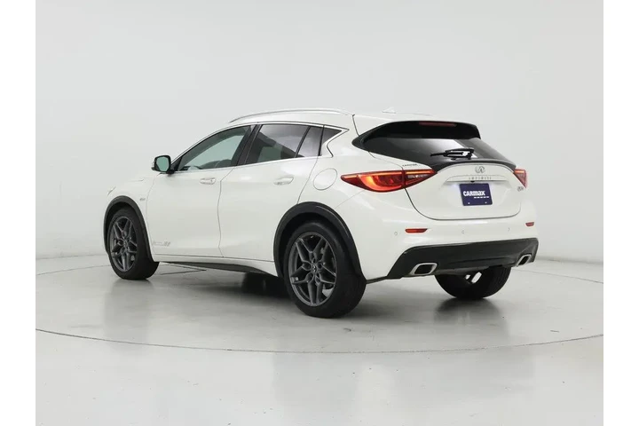 $15998 : INFINITI QX30 2017 Premium 4 image 2