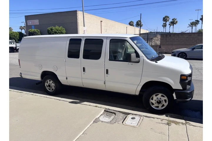 $7777 : 2011 FORD E-350 Extended Cargo image 2