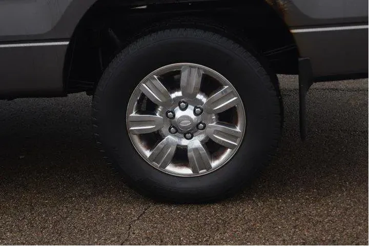 $13500 : Ford F-150 2012 4x4 XLT 4dr image 5