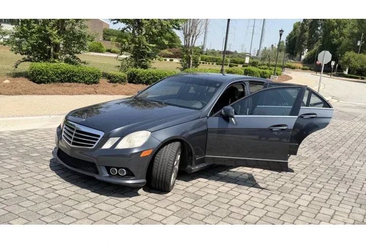 $4500 : 2010 Mercedes-Benz E-Class E image 3