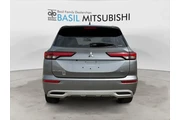 $28999 : Mitsubishi Outlander 2024 AW thumbnail