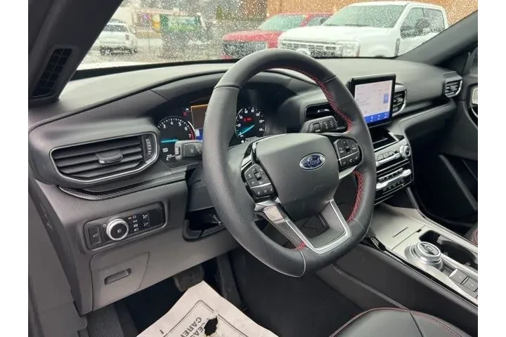 $35522 : Ford Explorer 2023 AWD ST-Li image 7