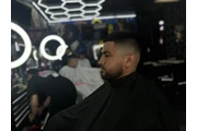 Busco Barber con experiencia en Los Angeles
