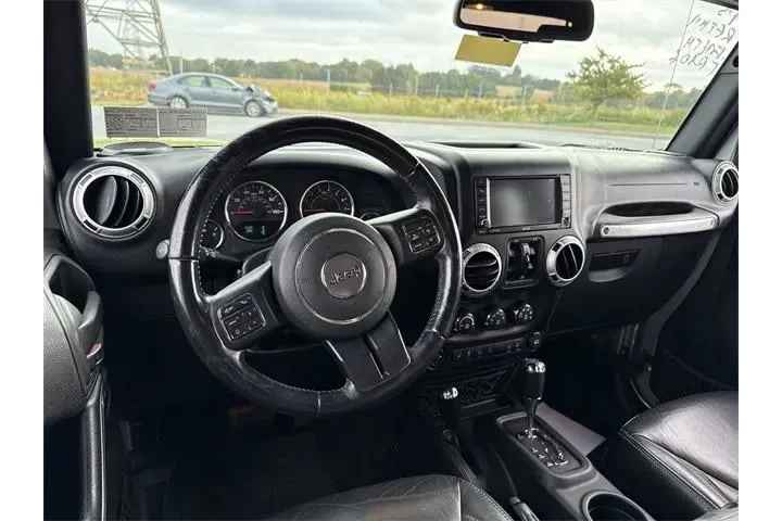 $12800 : Jeep Wrangler Unlimited 2016 image 10