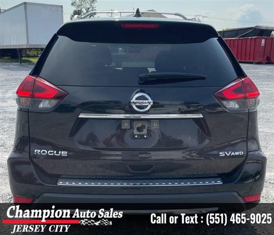 Used 2020 Rogue AWD SV for sa image 7