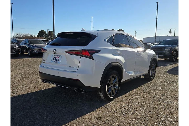$32582 : Lexus NX 300 2021 F SPORT 4d image 3