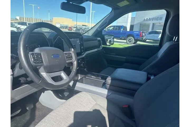 $39184 : Ford F-150 2022 4x4 XLT 4dr image 9