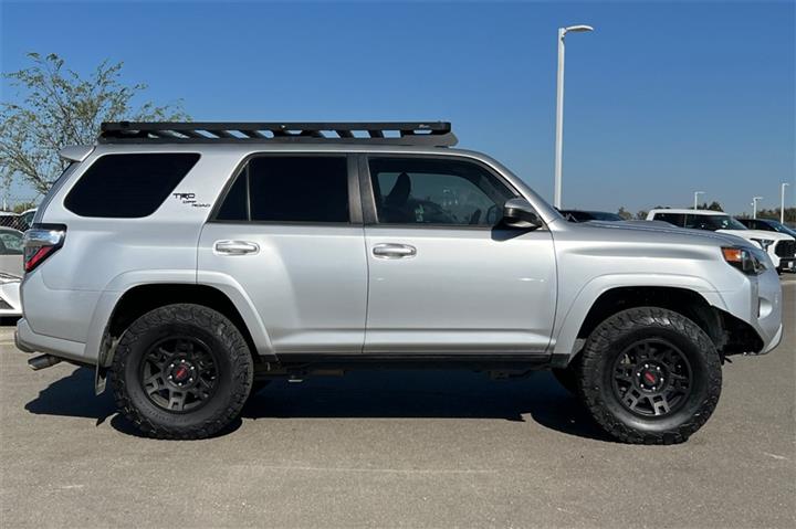 $34800 : 4Runner TRD Off-Road image 3