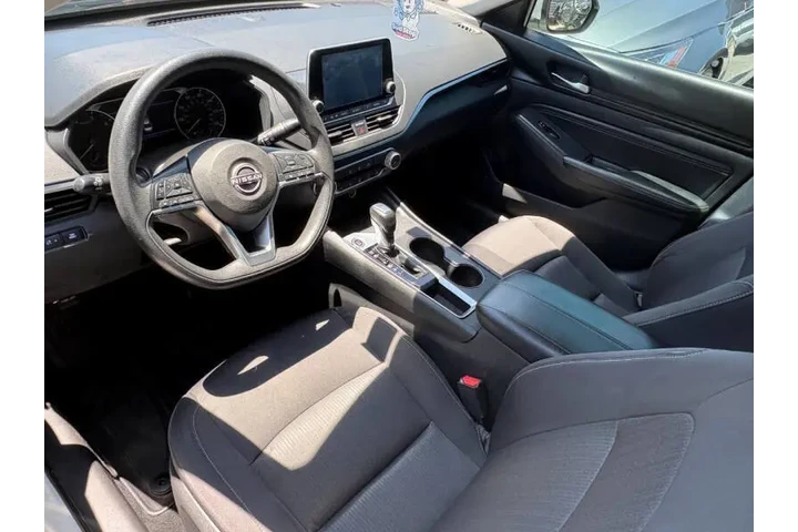 $9900 : 2020 Altima 2.5 S image 6