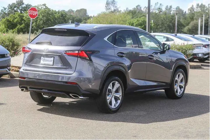 $18491 : Lexus NX 200t 2017 4dr Cross image 5