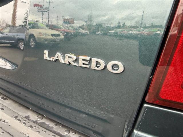 $8995 : 2005 Grand Cherokee Laredo image 9