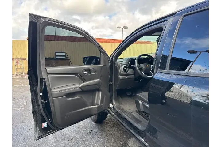 $34043 : Chevrolet Colorado 2023 4x4 image 4