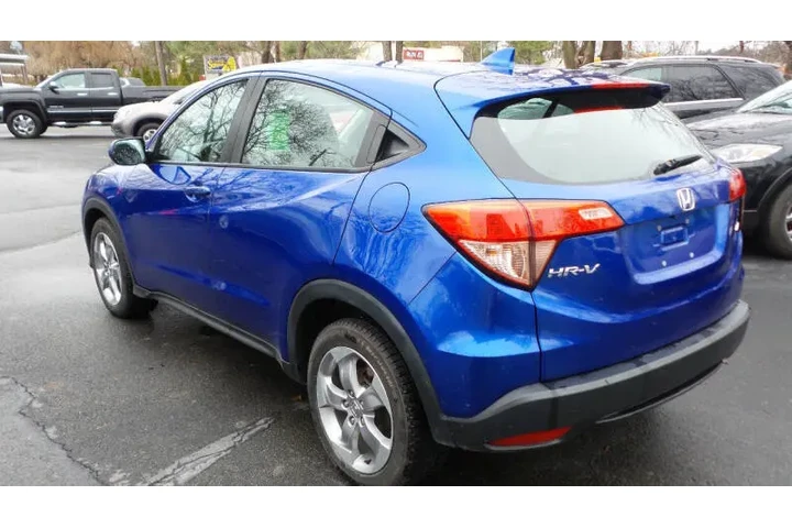 $17900 : 2018 HR-V LX image 7
