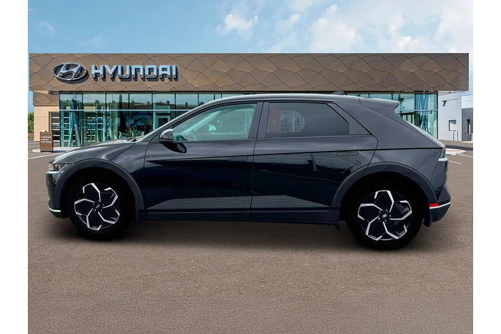 $25216 : Hyundai IONIQ 5 2024 SE 4dr image 3