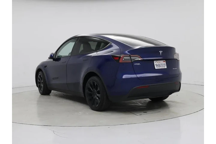 $32998 : Tesla Model Y 2023 AWD Long image 2