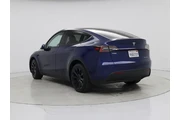 $32998 : Tesla Model Y 2023 AWD Long thumbnail