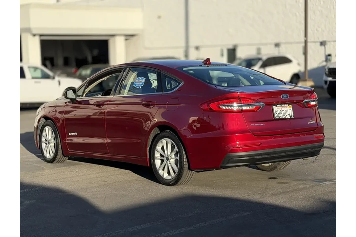 $16495 : Ford Fusion Hybrid 2019 SE 4 image 5