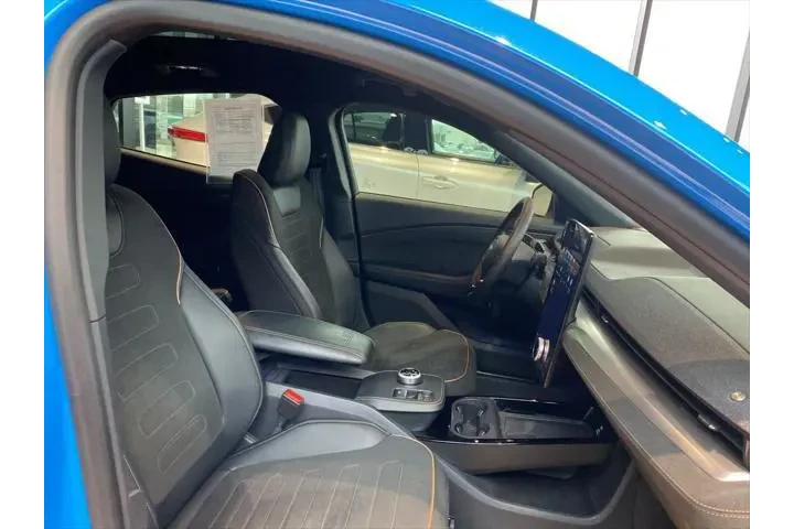 $32475 : Ford Mustang Mach-E 2022 AWD image 9