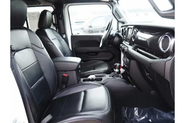 $31333 : Jeep Wrangler Unlimited 2021 image 8